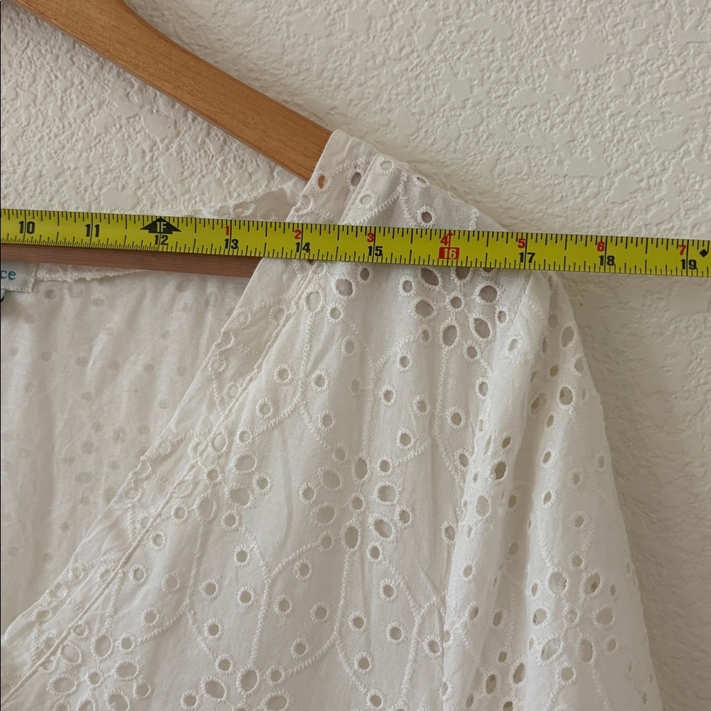Sundance White Eyelet Dress Size Medium - Picture 6 of 10